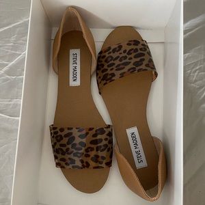 STEVE MADDEN Sidestep Sandal- SZ 7.5